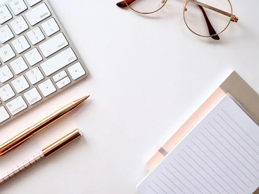 Notebook and a pen for GDPR Checklist